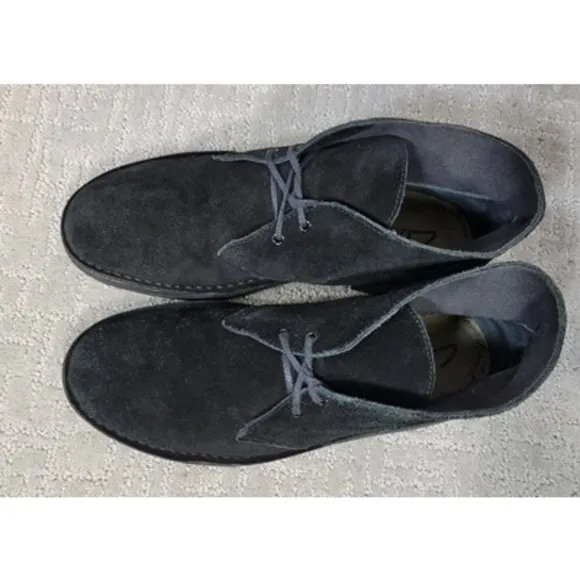 Clarks Men's Size 9.5 M Black Low Top Lace Up Suede Round Toe Fashion Shoes