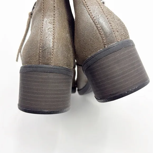 Clarks Nevella Devon Metallic Suede Boots Dark Taupe Size 8 NWOT size Zipper