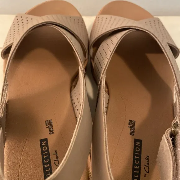 Clarks Perforated Leather Cork Wedge Sandals Stasha Bridget Sand 8.5W New