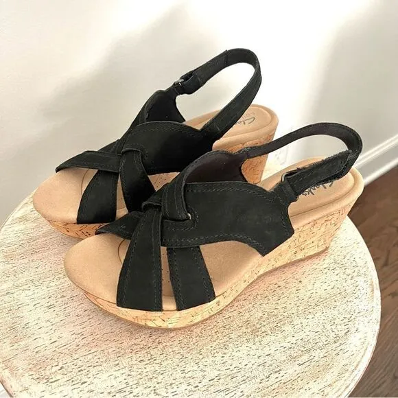 Clark’s Rose Erin Wedge Black Sandals Size 7.5 NWOB
