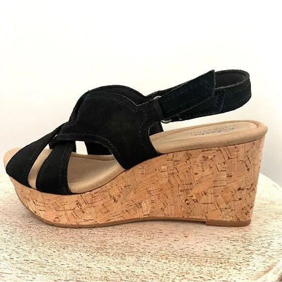 Clark’s Rose Erin Wedge Black Sandals Size 7.5 NWOB