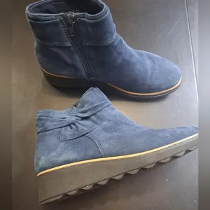 Clarks Royal Blue Sharon Salon Wedge Ankle Boots   Size 8.5