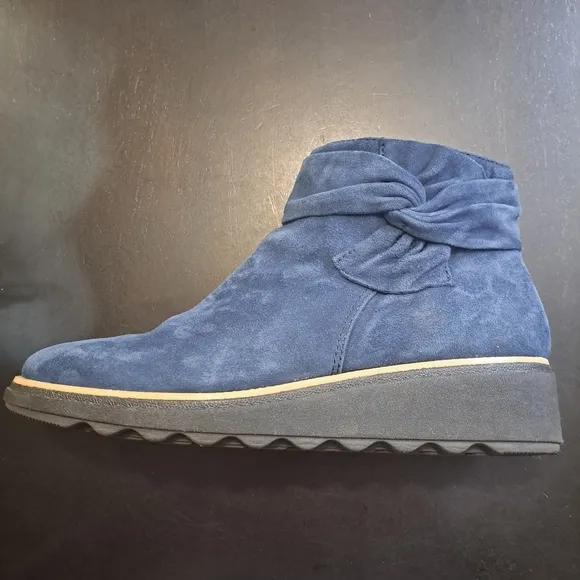 Clarks Royal Blue Sharon Salon Wedge Ankle Boots   Size 8.5