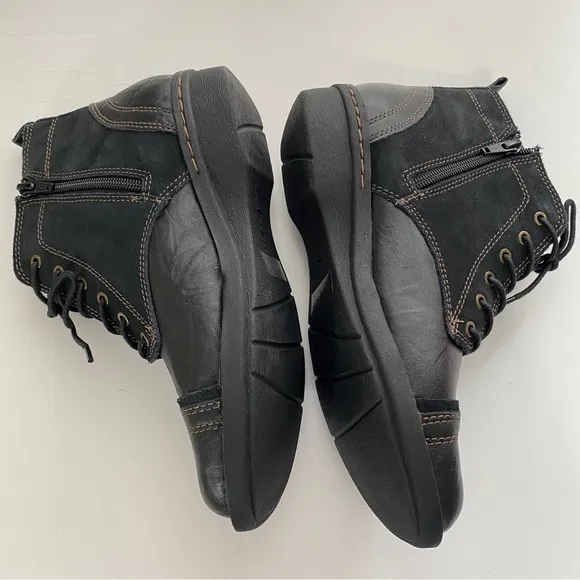 Clarks Womens‎ 6.5 Side Zip Leather Suede Ankle Boots Booties Gray Black