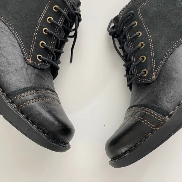 Clarks Womens‎ 6.5 Side Zip Leather Suede Ankle Boots Booties Gray Black