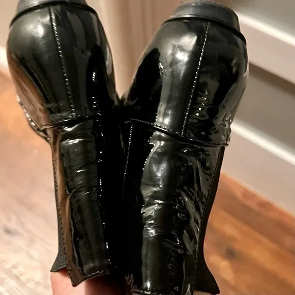 Claudia CIUTI patent leather block toe booties. Size 6.5. Made in Italy