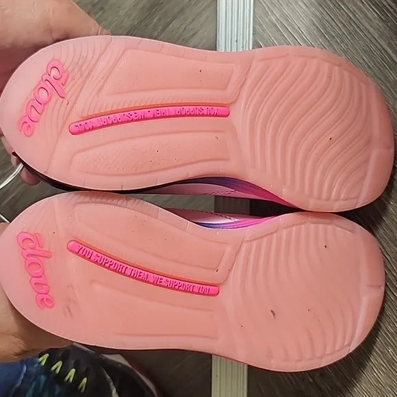 CLOVE  Women's Pink Sneakers