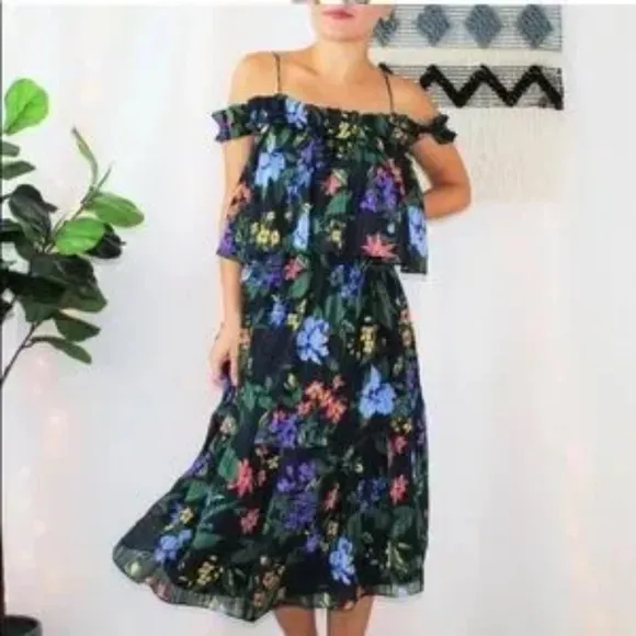 Club Monaco Oversized Silk Lined Tiered Floral Stretch Navy Dress, Size 4 or 6