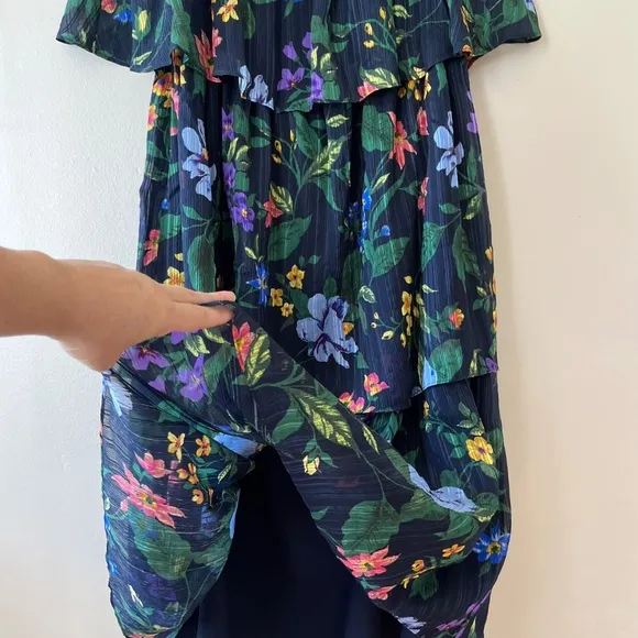 Club Monaco Oversized Silk Lined Tiered Floral Stretch Navy Dress, Size 4 or 6