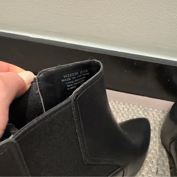 COLE HAAN Etta Point-Toe Leather Booties Black Size 8.5 Women’s