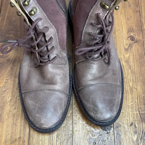 Cole Haan Mens size 10M brown lace up boots