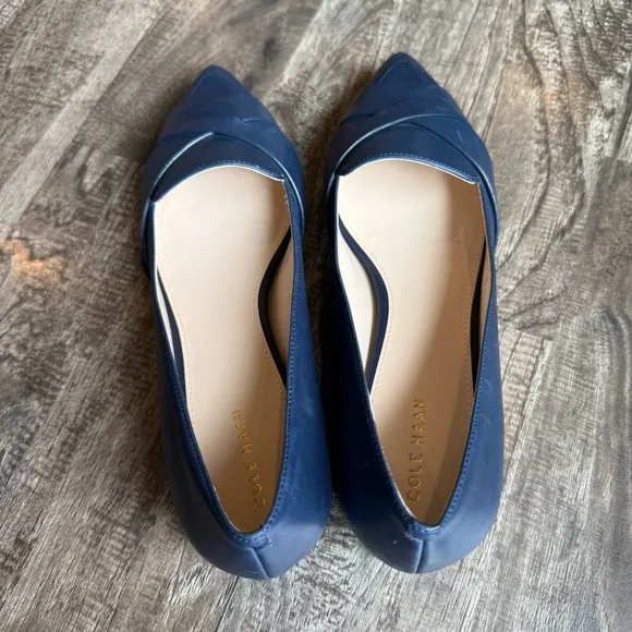 COLE HAAN Size 8 Camila&quot; Skimmer Flats Marine Blue Leather