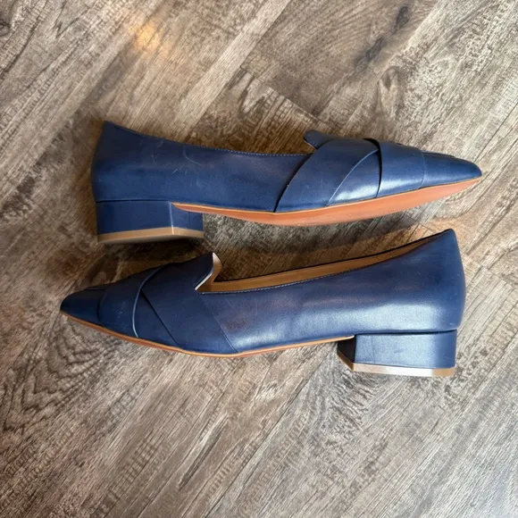 COLE HAAN Size 8 Camila&quot; Skimmer Flats Marine Blue Leather