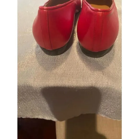 Cole Haan vintage red tasseled flats size 7.5AA