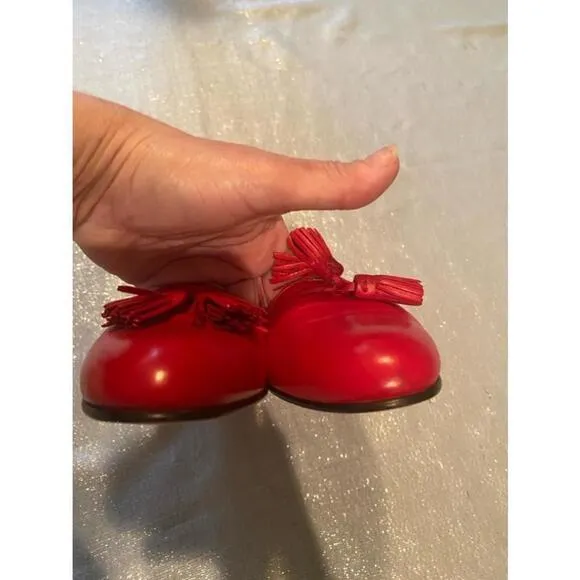 Cole Haan vintage red tasseled flats size 7.5AA