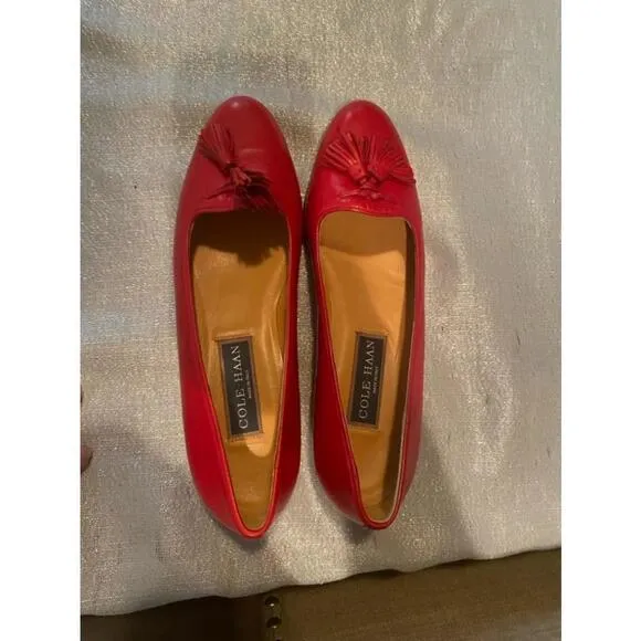 Cole Haan vintage red tasseled flats size 7.5AA