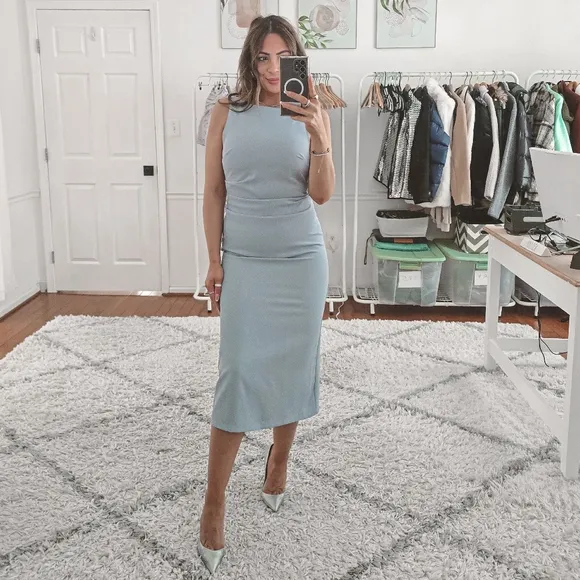 Commense Dusty Blue Sleevless Midi Dress Size S
