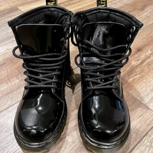 COPY - Boots