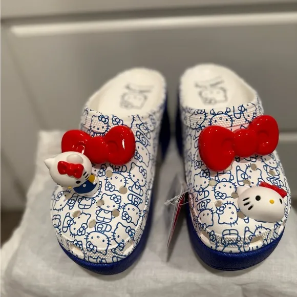 Crocs Kids Hello Kitty Clogs - Blue and White