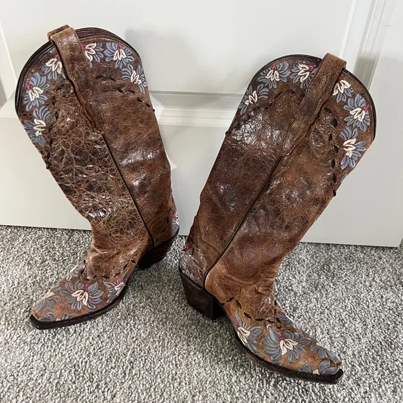 Dan post leather cowboy boots