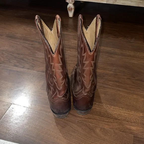 Dan Post Mens leather cowboy boots size 10 D -