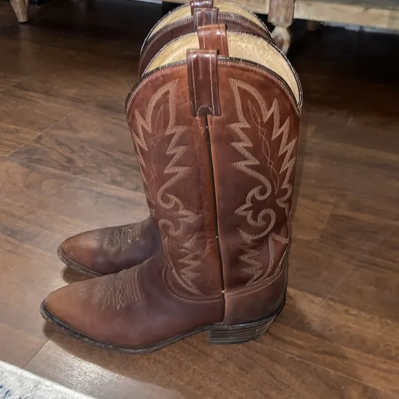 Dan Post Mens leather cowboy boots size 10 D -