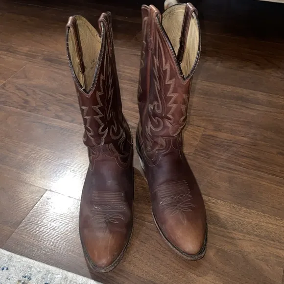 Dan Post Mens leather cowboy boots size 10 D -