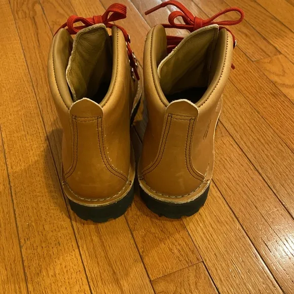 Danner Men's Tan Boots with Red Laces