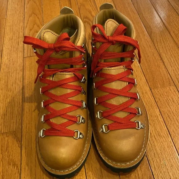 Danner Men's Tan Boots with Red Laces