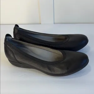 Dansko Black Leather Ballet Flats