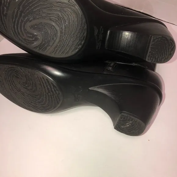 DANSKO black leather buckle ankle boots 42/11.5