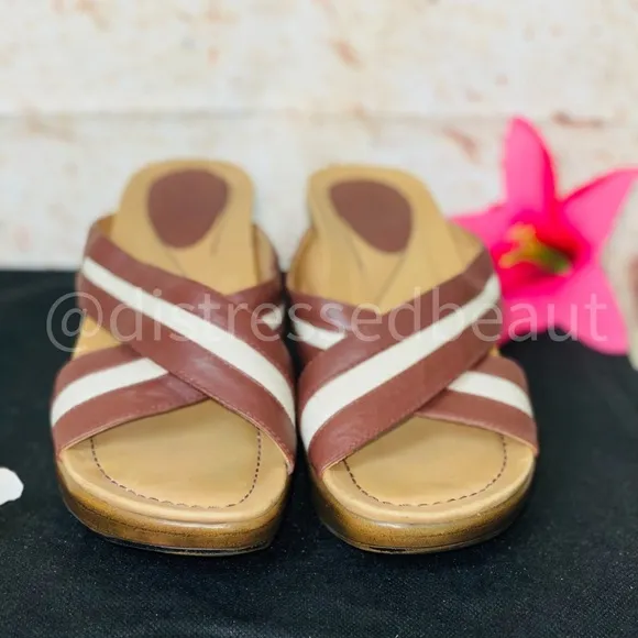 DANSKO EUC Brown Leather Slip On Clogs