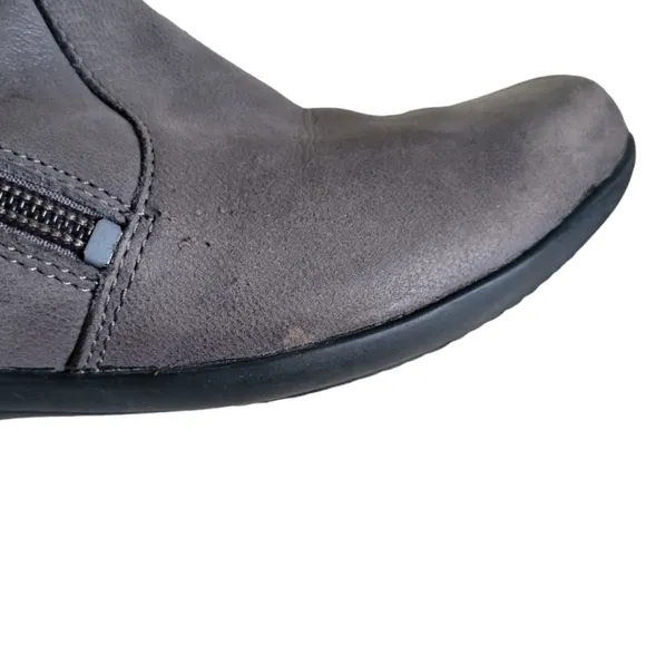 DANSKO Fifi Ankle Bootie Leather Side Zip 36
