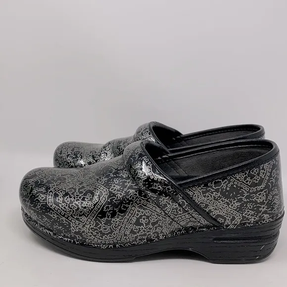 Dansko leather black silver floral professional clog 38