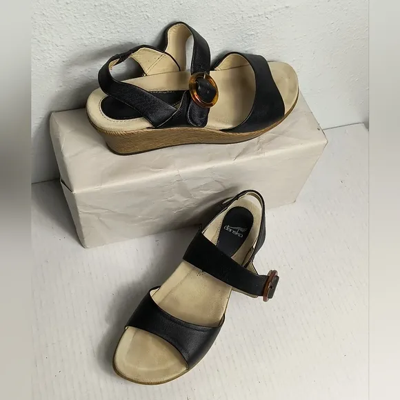 Dansko Wedges Slingback Sandals Size 36/5.5-6 Black Faux Tortoise Buckle