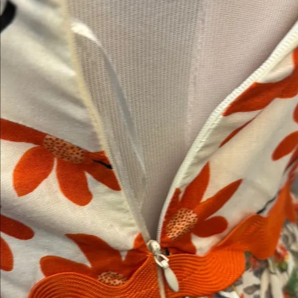 Davi &amp; Dani Retro look dress Dress with Orange Accents