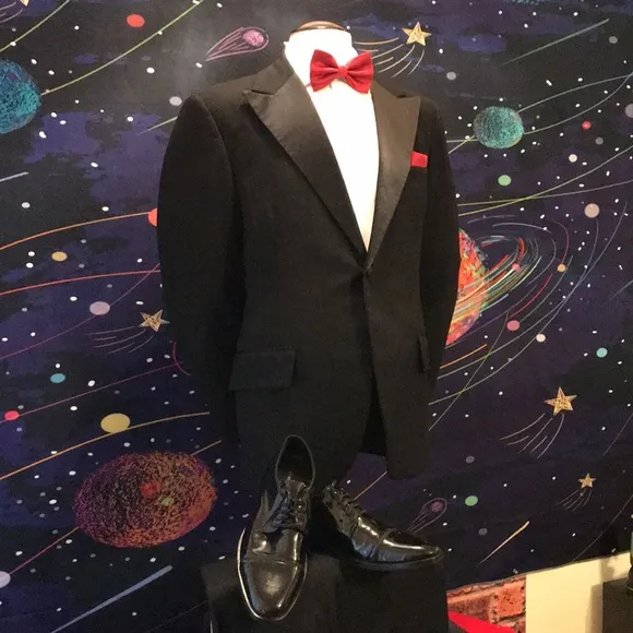 Delton peak lapel Tuxedo Coat