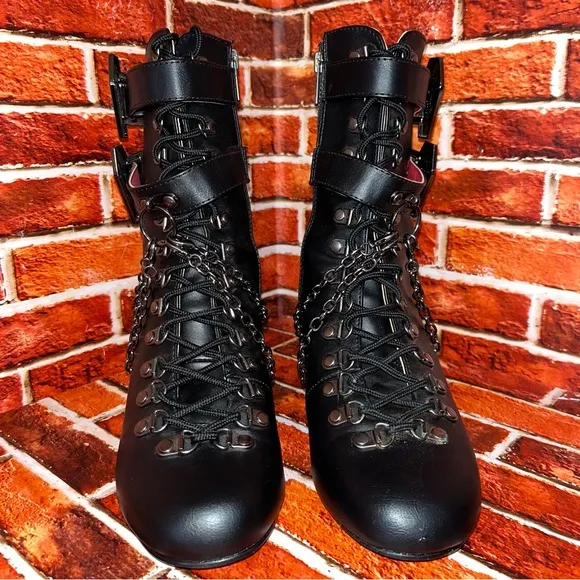 Demonica Vivika-128 Vegan Leather Boots D Ring Lace up Side Zip EUC Black Goth 8