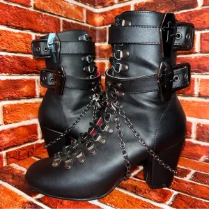 Demonica Vivika-128 Vegan Leather Boots D Ring Lace up Side Zip EUC Black Goth 8