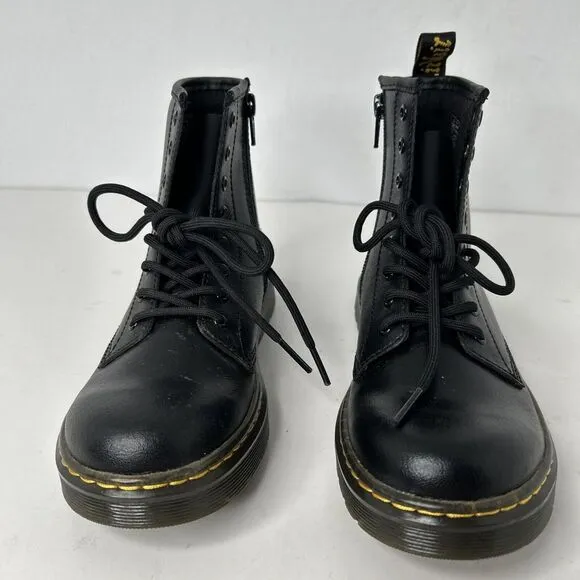 Doc Martens AirWair Zavala Youth Size 4M US 5L Black Eye Combat Boots Side Zip