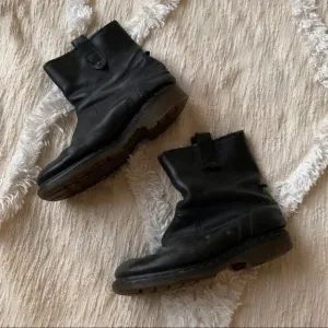 Doc Martens Black Leather Pull Boots