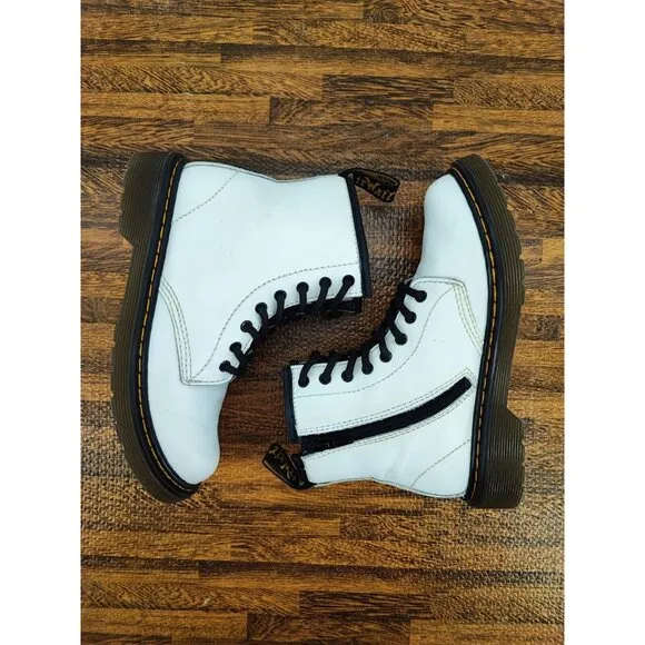 Doc. Martens Girl’s White Combat Side Zip Casual Boots Size 2 US
