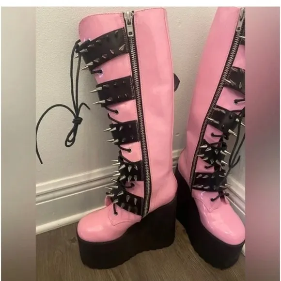 Dolls Kill Widow Platform Boots