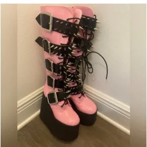Dolls Kill Widow Platform Boots