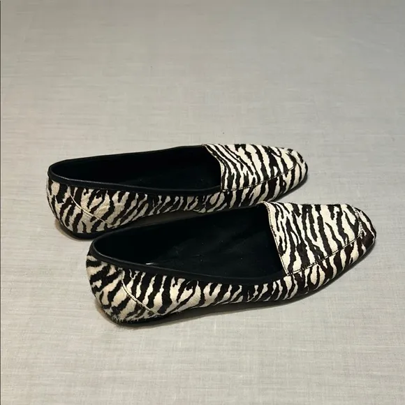Donald J. Pliner Deedee Genuine Calf Hair Flats