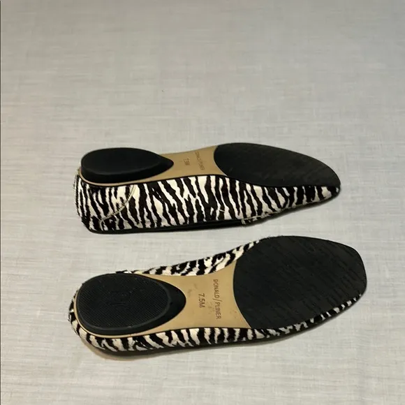 Donald J. Pliner Deedee Genuine Calf Hair Flats