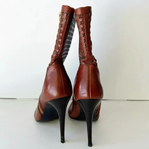 DONALD PLINER 7.5 Brown Heeled Perforated Lattice Ankle Stiletto Boots