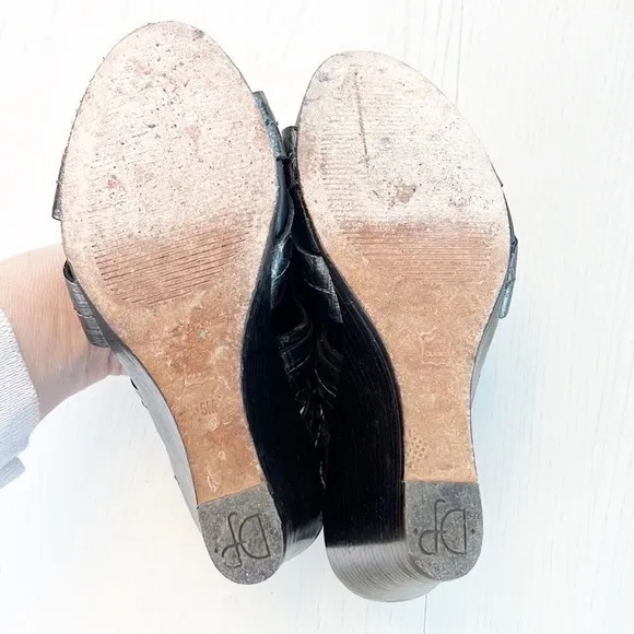 DONALD PLINER Gaia Snakeskin Slingback Wedge 5 Metallic‎ Peep Toe