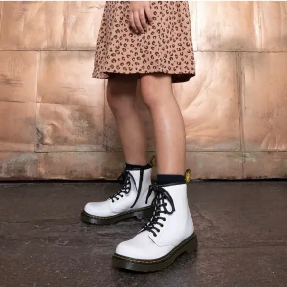 Dr. Martens | 1460 8-eye lace up side zip boots