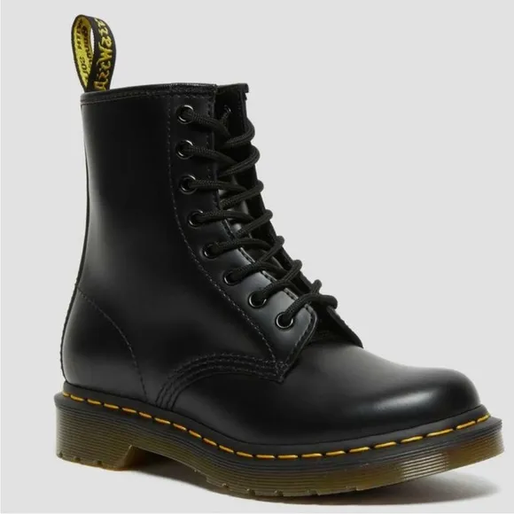 Dr Martens 1460 W smooth black leather boots size 8L